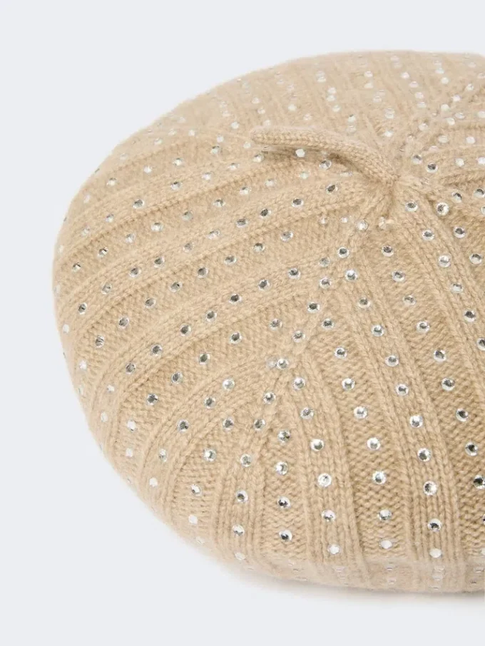 Beret i kashmir med rhinestones, sand Beret i kashmir med rhinestones, sand