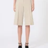 Bermudashorts i uld, mohair og silke, sandfarvede Bermudashorts i uld, mohair og silke, sandfarvede