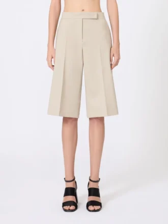 Bermudashorts i uld, mohair og silke, sandfarvede