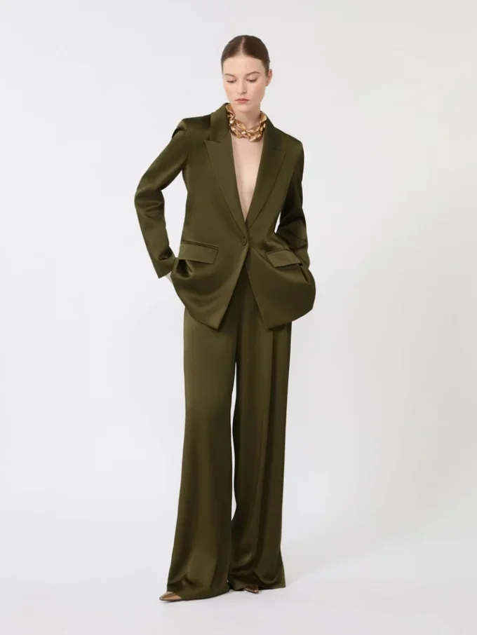 Blazer i Envers-satin, mosgrøn Blazer i Envers-satin, mosgrøn