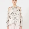 Bluse i mønstret chiffon, hvid Bluse i mønstret chiffon, hvid