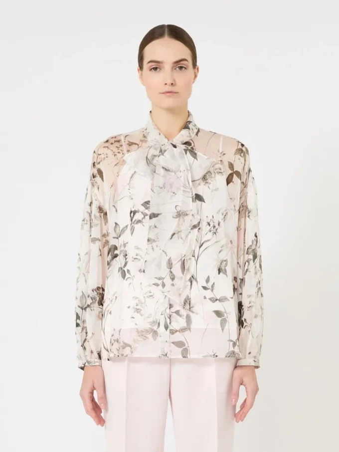 Bluse i mønstret chiffon, hvid Bluse i mønstret chiffon, hvid