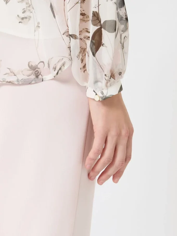 Bluse i mønstret chiffon, hvid Bluse i mønstret chiffon, hvid