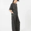 Bluse i trykt silke, sort hvid Bluse i trykt silke, sort hvid