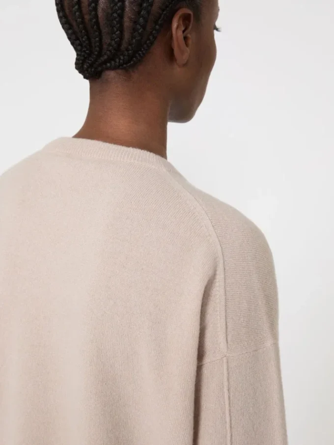 Boksformet sweater i uld og kashmir, farve: pudder Boksformet sweater i uld og kashmir, farve: pudder