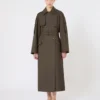 Bred vandafvisende trenchcoat i twill, grøn Bred vandafvisende trenchcoat i twill, grøn