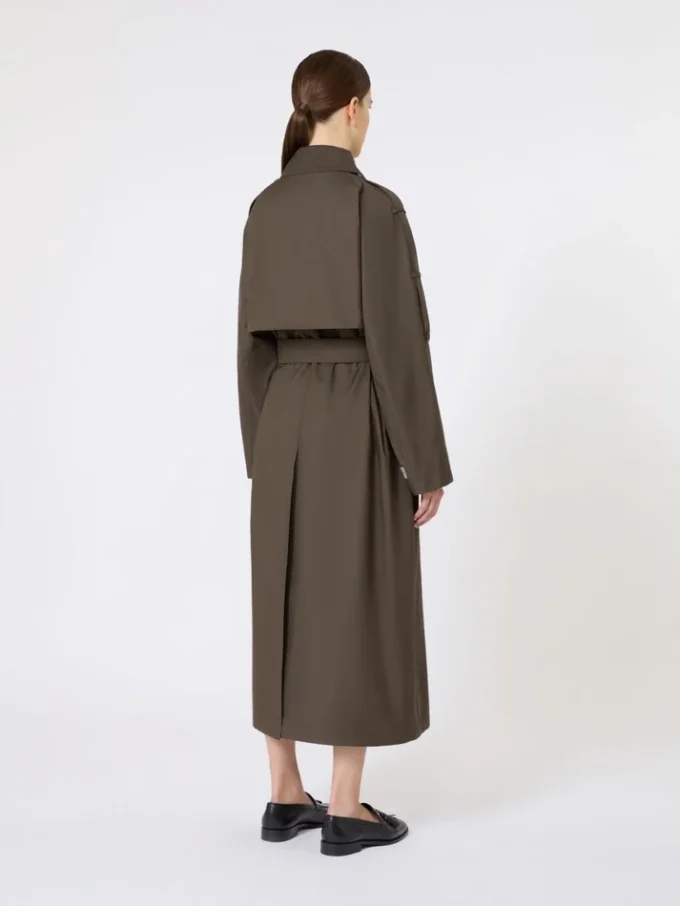Bred vandafvisende trenchcoat i twill, grøn Bred vandafvisende trenchcoat i twill, grøn