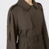 Bred vandafvisende trenchcoat i twill, grøn Bred vandafvisende trenchcoat i twill, grøn