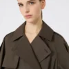 Bred vandafvisende trenchcoat i twill, grøn Bred vandafvisende trenchcoat i twill, grøn