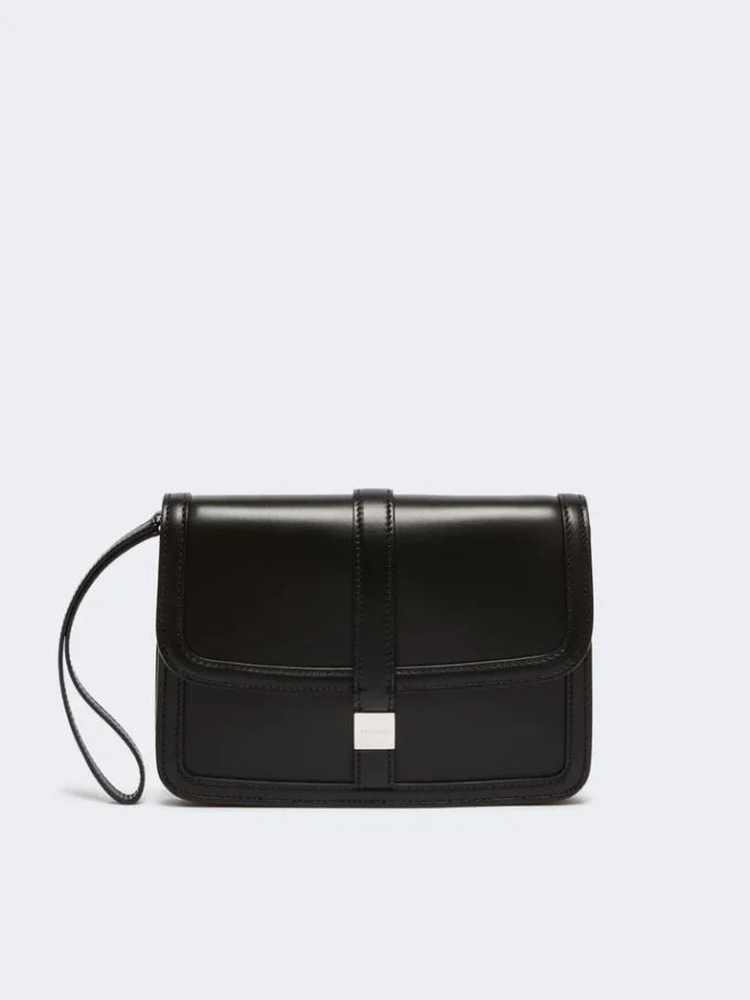 Clutch i glat læder, sort Clutch i glat læder, sort