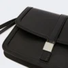 Clutch i glat læder, sort Clutch i glat læder, sort