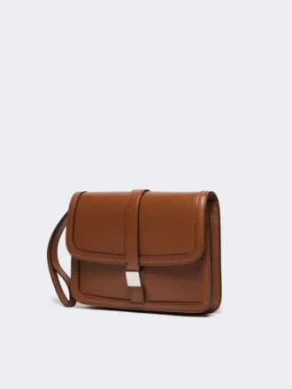 Clutch i glat læder, tobak