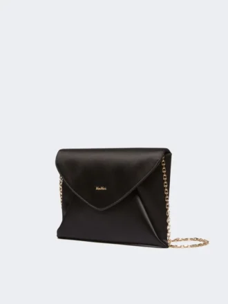 Clutch i viskose og silkesatin, sort
