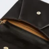 Clutch i viskose og silkesatin, sort