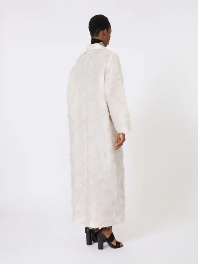Dobbeltknappet overfrakke i fil coupa-jacquard, sand Dobbeltknappet overfrakke i fil coupa-jacquard, sand