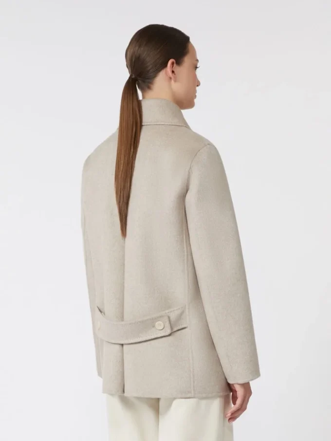 Dobbeltknappet peacoat i kashmir, sand Dobbeltknappet peacoat i kashmir, sand