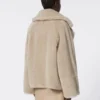 Frakke i alpaca og kashmir med teddy-struktur, sand Frakke i alpaca og kashmir med teddy-struktur, sand