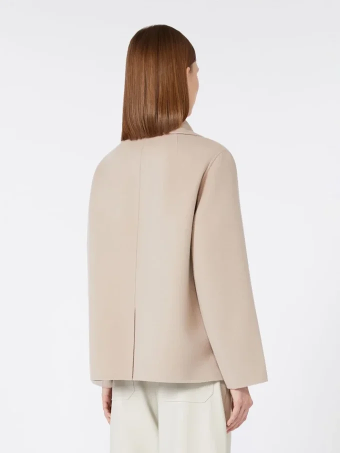 Jakke i bredvævet uld, beige-rosa Jakke i bredvævet uld, beige-rosa
