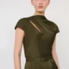 Jumpsuit i Envers-satin, mosgrøn Jumpsuit i Envers-satin, mosgrøn