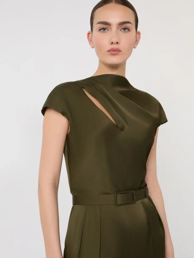Jumpsuit i Envers-satin, mosgrøn Jumpsuit i Envers-satin, mosgrøn