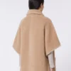 Kappe i alpaca og kashmir-teddy, beige Kappe i alpaca og kashmir-teddy, beige