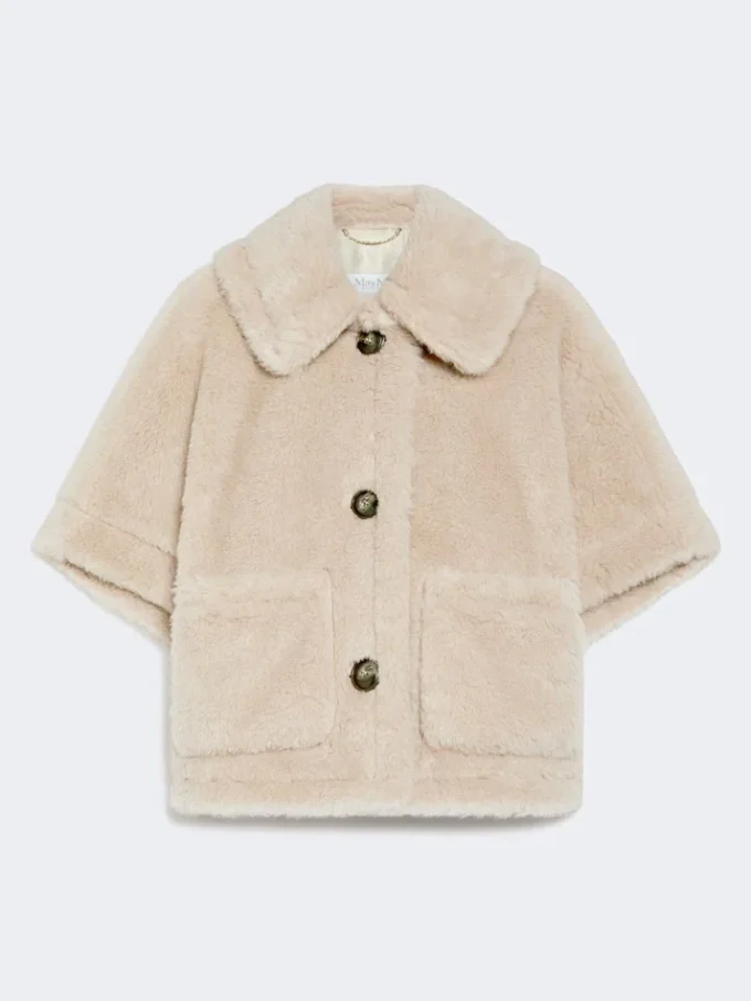 Kappe i alpaca og uld-teddy-stof, beige Kappe i alpaca og uld-teddy-stof, beige