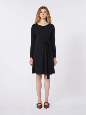 Kjole i crepe-jersey, sort