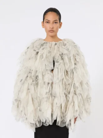Kort overfrakke med blomsterblade i printet organza, perlegrå