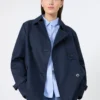 Kort, vandafvisende gabardine-trenchcoat, marineblå Kort, vandafvisende gabardine-trenchcoat, marineblå