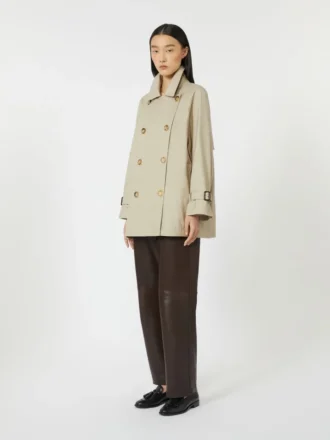 Kort vandafvisende trenchcoat i twill, sand