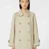 Kort vandafvisende trenchcoat i twill, sand Kort vandafvisende trenchcoat i twill, sand
