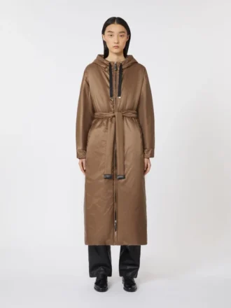 Lang, vandafvisende, polstret parka i canvas, tobak