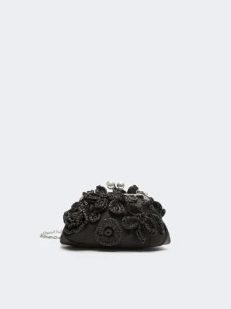 Lille pasticcino-taske i raffia-look med blomster, sort
