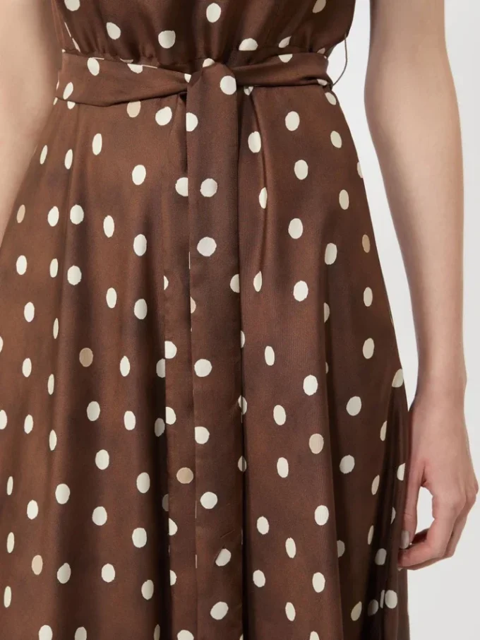 Mønstret twill-kjole, brun Mønstret twill-kjole, brun