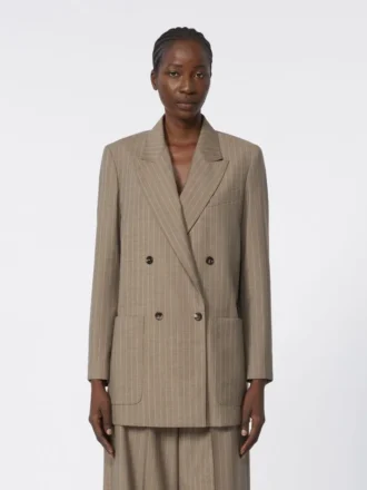 Oversized blazer i uld med nålestriber, hasselnøddebrun