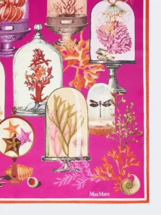Oversized tørklæde i trykt silketwill, fuchsia Oversized tørklæde i trykt silketwill, fuchsia