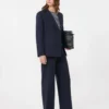 Dobbeltknappet blazer i stretchuld, marineblå Dobbeltknappet blazer i stretchuld, marineblå