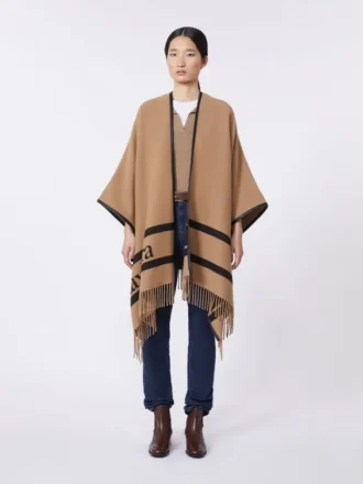 Poncho i jacquarduld, kamel Poncho i jacquarduld, kamel