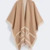 Poncho i jacquarduld, kamel Poncho i jacquarduld, kamel