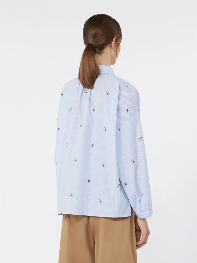 Poplin-skjorte med broderi, lyseblå Poplin-skjorte med broderi, lyseblå