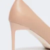 Pumps i nappalæder, pudderfarve Pumps i nappalæder, pudderfarve