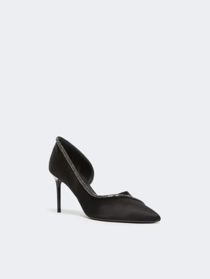 Satinpumps med krystalpynt, sort Satinpumps med krystalpynt, sort