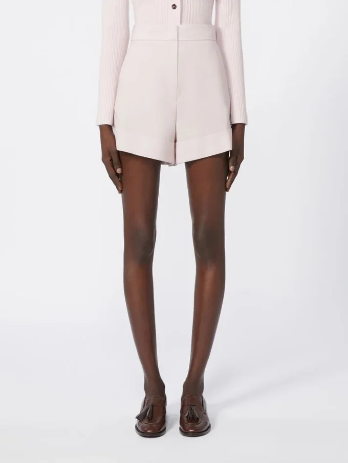 Shorts i uld, mohair og silke, beige-rosa Shorts i uld, mohair og silke, beige-rosa