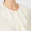 Silkebluse med flæser, silke Silkebluse med flæser, silke
