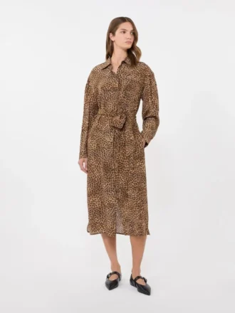 Skjortekjole i trykt silke crepe de chine, kamel