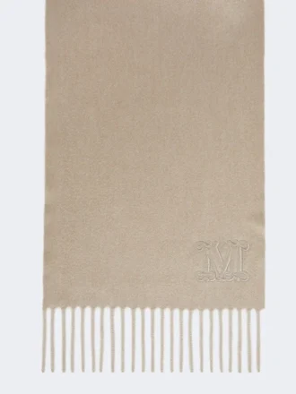Stol i ren kashmir med monogramdetalje, sand
