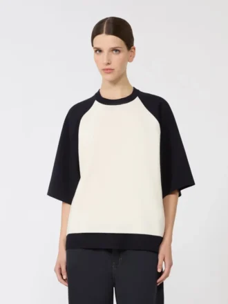 Stretch-viskose-sweater i boxy-snit, hvidblå