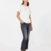 T-shirt i satin og jersey, ecru T-shirt i satin og jersey, ecru