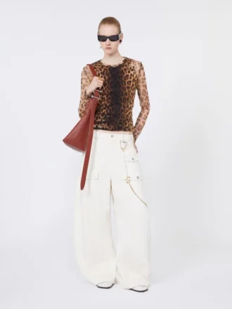 Top i to materialer med dyremønster, beige nuanceret Top i to materialer med dyremønster, beige nuanceret