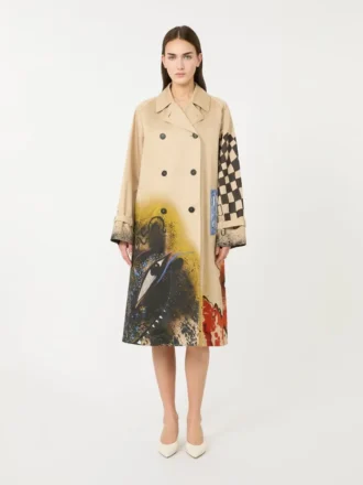 Trenchcoat i mønstret vandafvisende gabardine, skin orient Trenchcoat i mønstret vandafvisende gabardine, skin orient